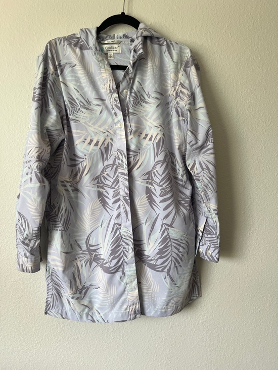 Coolibar Tops - Coolibar UPF 50+ sun cover Hoodie Shirt